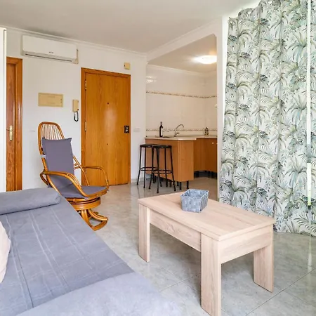 Apartment 1 Bedroom In *